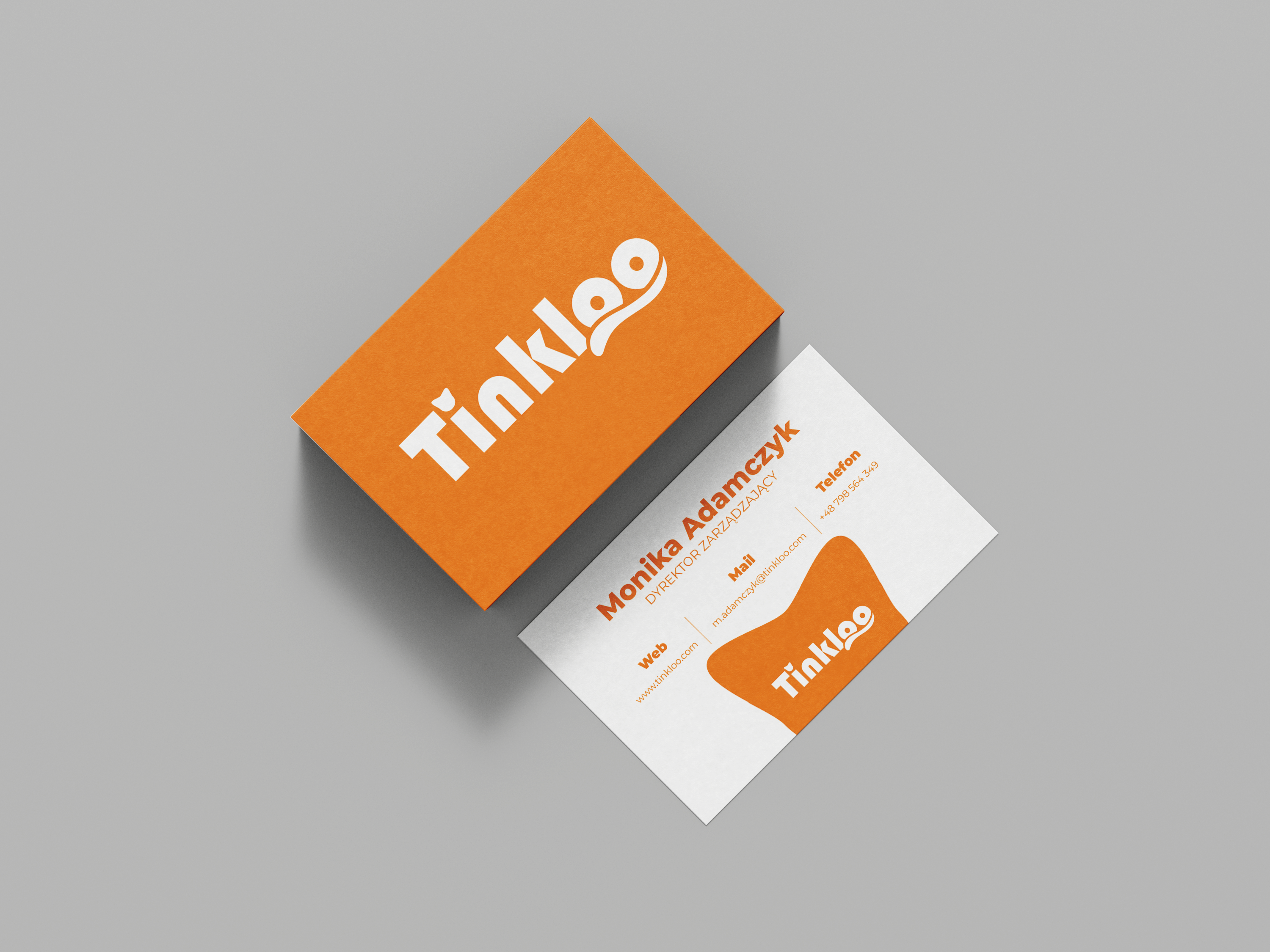 Business_Card_Mockup_1